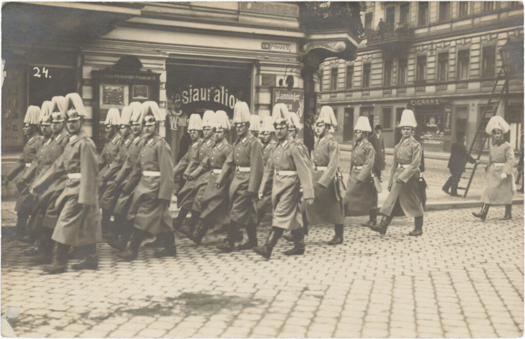 Soldiers marching through Friesenstraße, n.d., n.p., Collection Peter Plewka / FHXB Friedrichshain-Kreuzberg Museum, 1063.