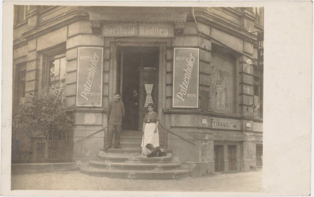 Pub “Berthold Redlich” (later storm pub “Zur Hochburg”), undated, no publisher, Peter Plewka Collection / FHXB Friedrichshain-Kreuzberg Museum, 1311.