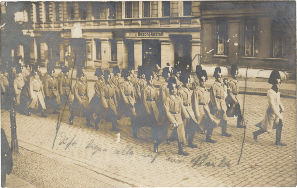 Soldiers marching through Heimstraße, n.d., n.p., Collection Peter Plewka / FHXB Friedrichshain-Kreuzberg Museum, 1896.