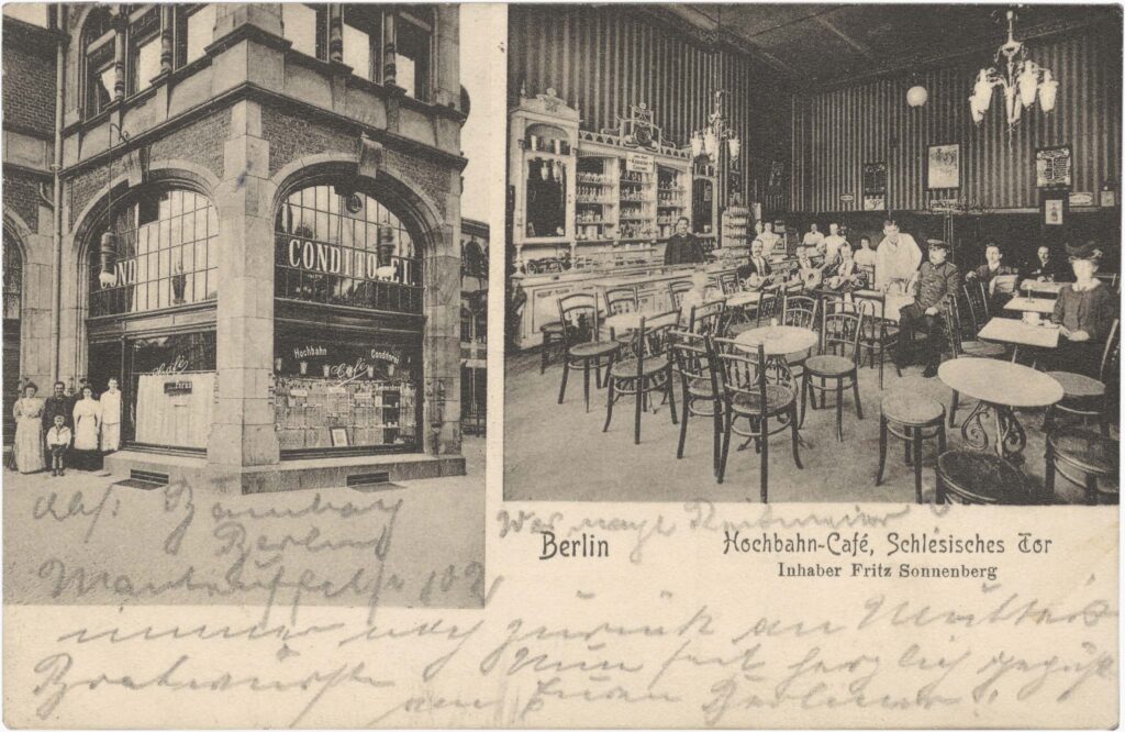 Außenansicht und Innenraum des Cafés im Hochbahnhof, (o. D.), (o. V.), Sammlung: Peter Plewka / FHXB Friedrichshain-Kreuzberg Museum, 4016v.