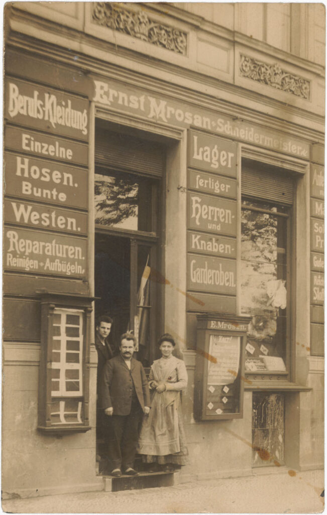 Schneiderfamilie „Ernst Mrosan”, Möckernstr. 112, o.D., SPP / FHXB 3243